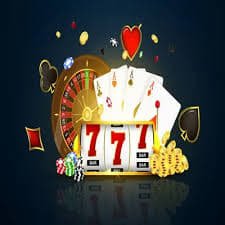 Người hâm mộ bóng đá Việt Nam xem trận đấu và theo dõi cá cược trên điện thoại